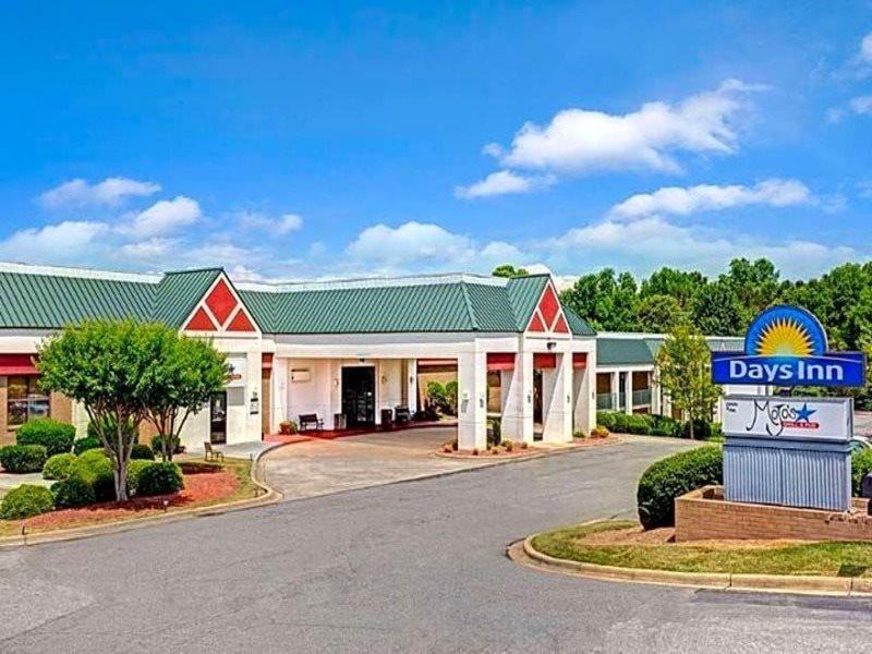 Days Inn Lake Norman Cornelius Buitenkant foto